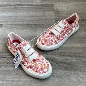 NEW Blowfish Malibu floral print slip on kids shoes